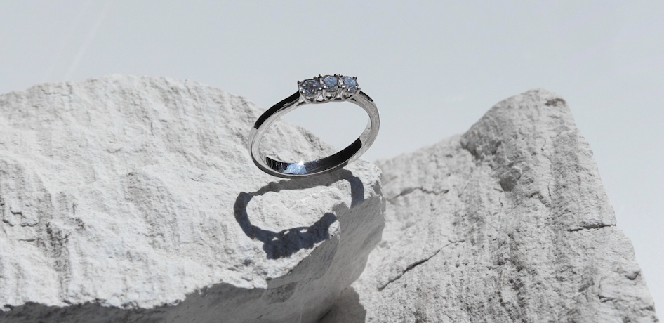 Buscar anillos de compromiso sale
