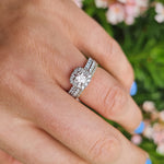 Anillo De Compromiso Halo Cojín