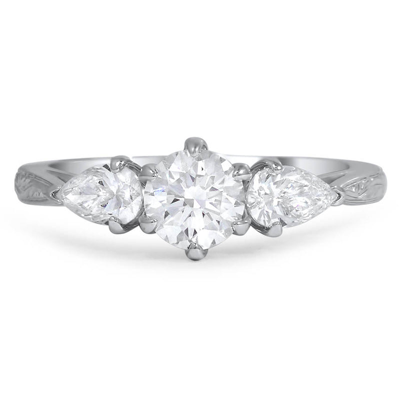 Anillo de compromiso Vintage tres Piedras