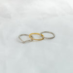 Anillo de diamantes curvo