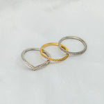 Anillo de diamantes curvo