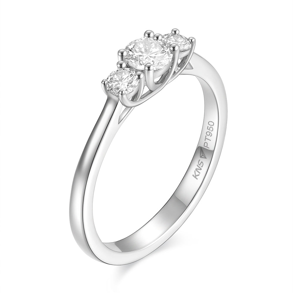 Anillo de Compromiso Moissanite Tres Piedras Cross