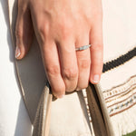 Anillo de Compromiso de diamantes tres piedras Glam