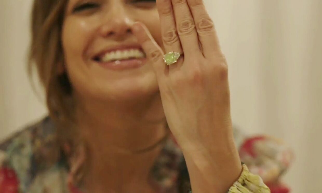 El espectacular anillo de compromiso de Jennifer López