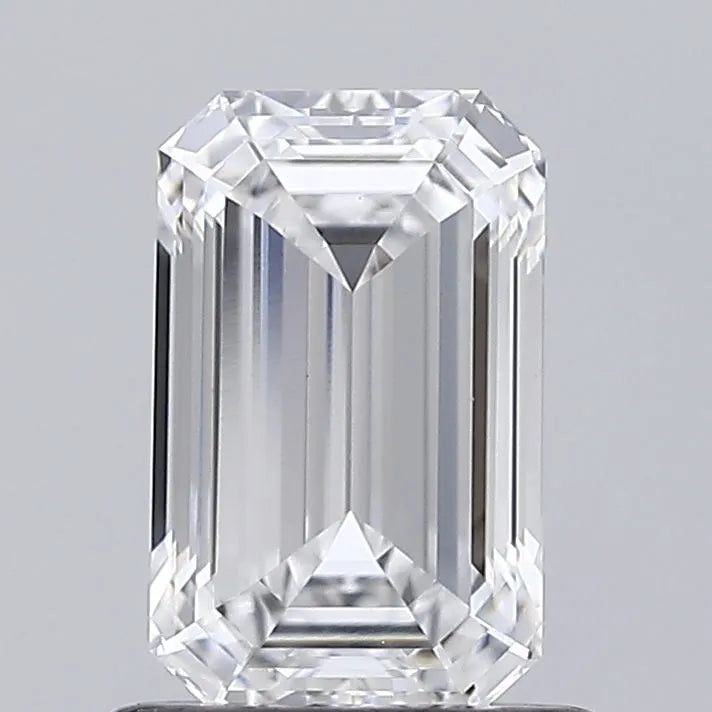 0.95ct Emerald Lab Grown Diamond (Colour D, Clarity VVS2, IGI Certified)