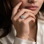 Anillo De Compromiso Halo Diamante Baguette Hal-018 Oro Amarillo 18K Redondo 0.2 Diamante Natural