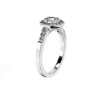 Anillo De Compromiso Halo Moissanita Baguette Hal-018 Oro Blanco 18K Esmeralda 0.5 Moissanita Cultivado en Laboratorio