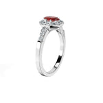 Anillo De Compromiso Halo Rubi Baguette Hal-018 Oro Blanco 18K Oval 0.5 Rubi Natural