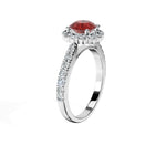 Anillo De Compromiso Halo Rubi Floral Hal-008 Oro Blanco 18K Redondo 1.5 Rubi Cultivado en Laboratorio