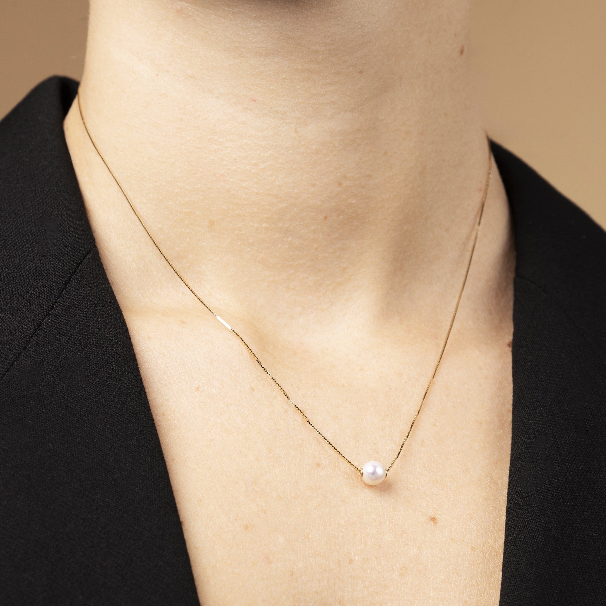 Collar de Oro Amarillo 14K con Perla Natural
