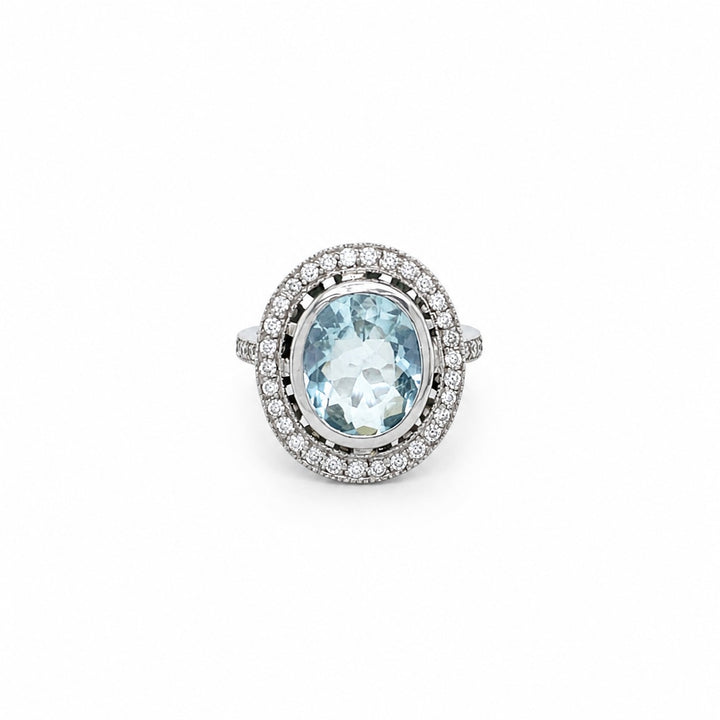 Anillo de Topacio Celeste Oval en Platino | Estilo Vintage con Diamantes