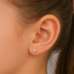 Aros de Oro 18K Niña Circón 4 mm con Tuerca