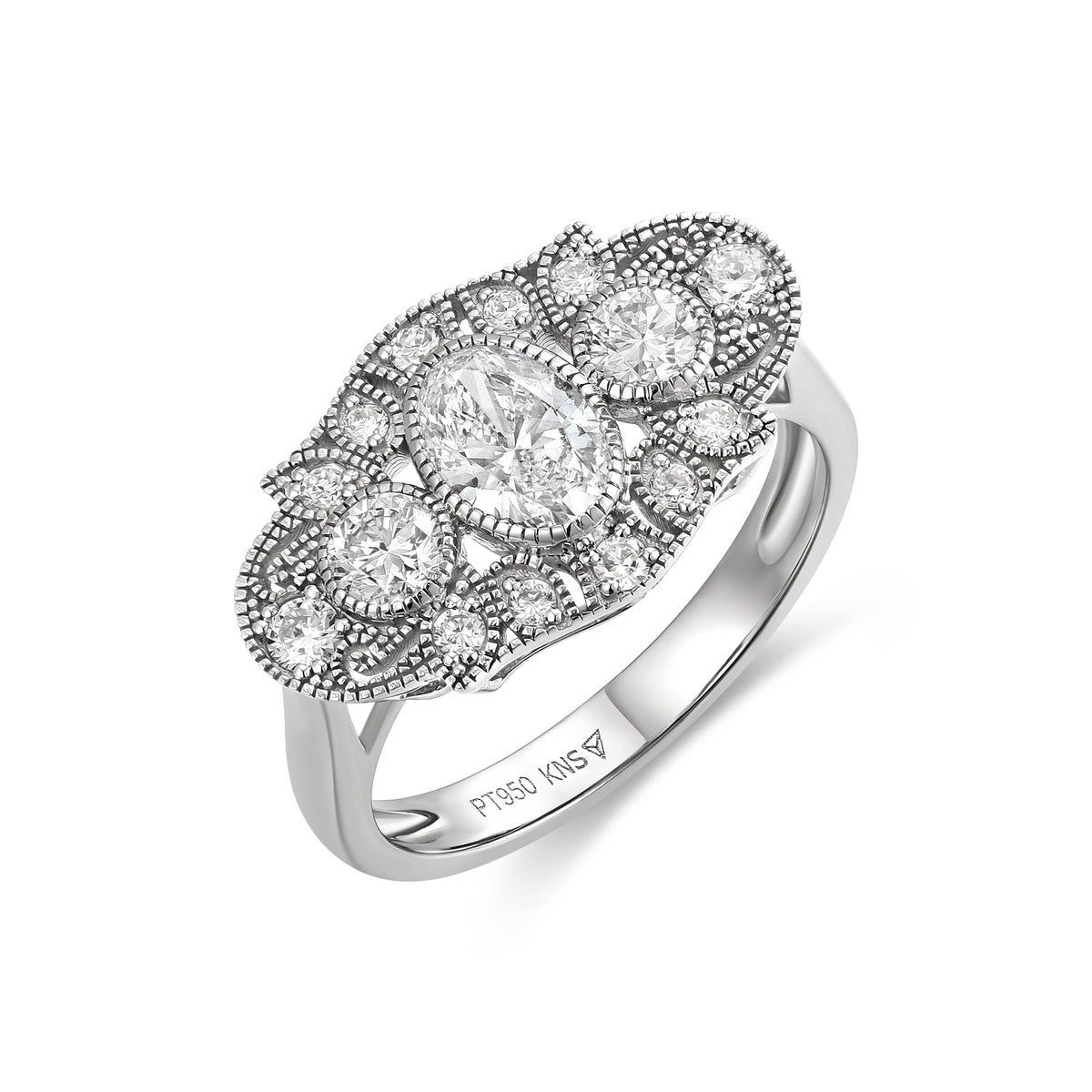 Anillo Vintage Art Déco Tres Piedras con Diamante Oval en Platino