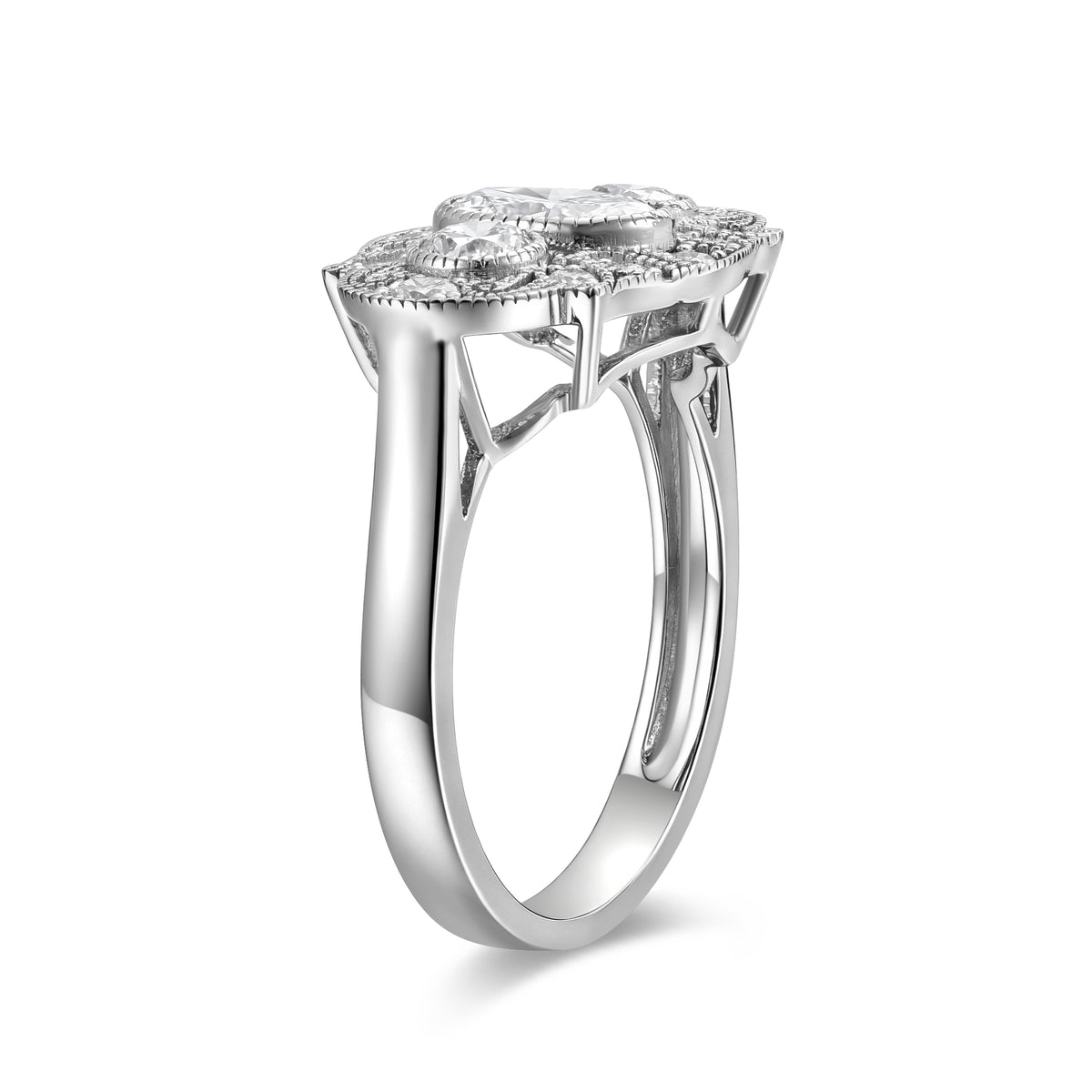 Anillo Vintage Art Déco Tres Piedras con Diamante Oval en Platino