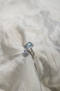 Anillo de Compromiso aguamarina luxe 8x6 MM
