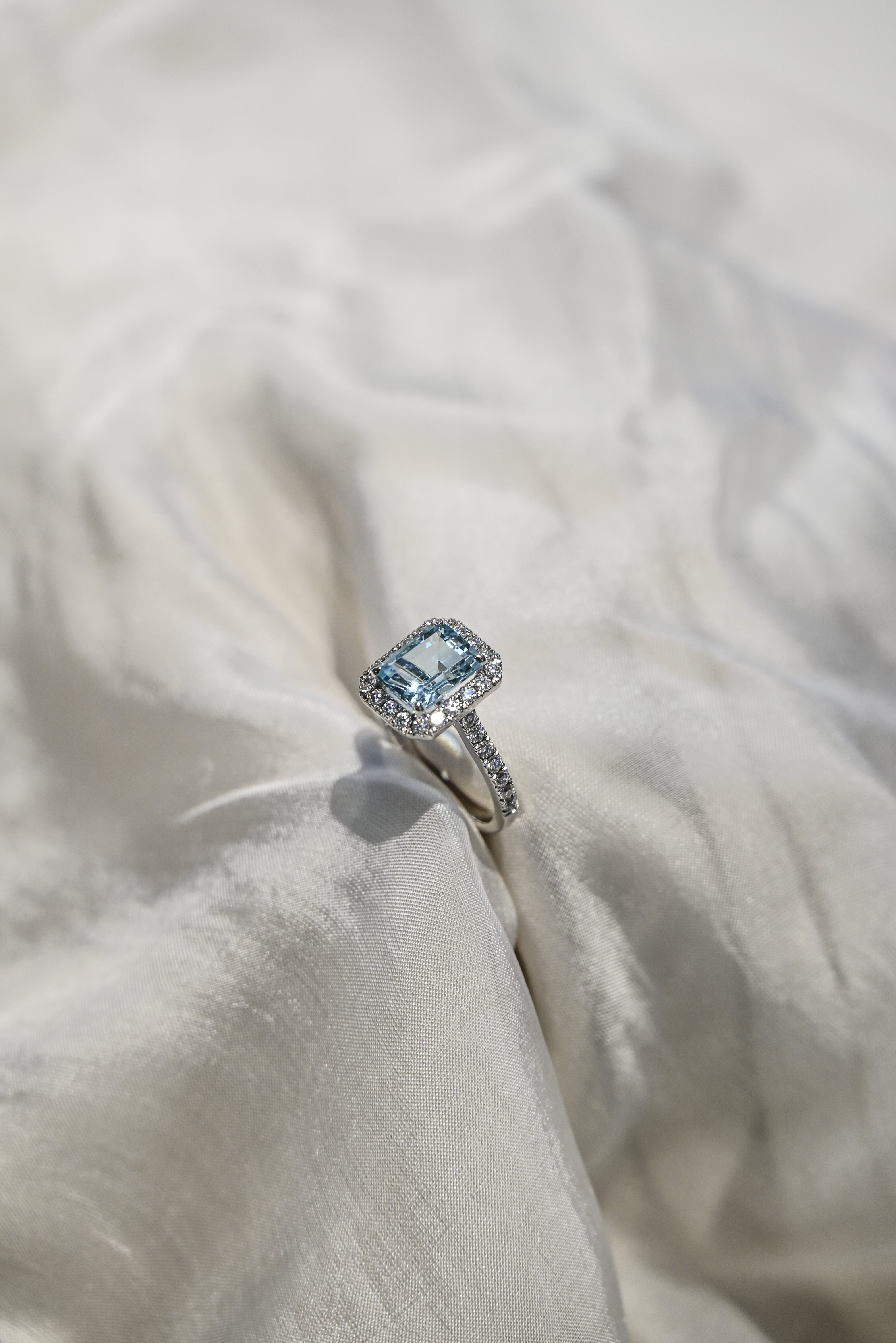 Anillo de Compromiso aguamarina luxe 8x6 MM