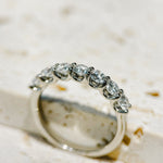 Anillo de Compromiso Laboratorio Medio cintillo de Diamantes Luna