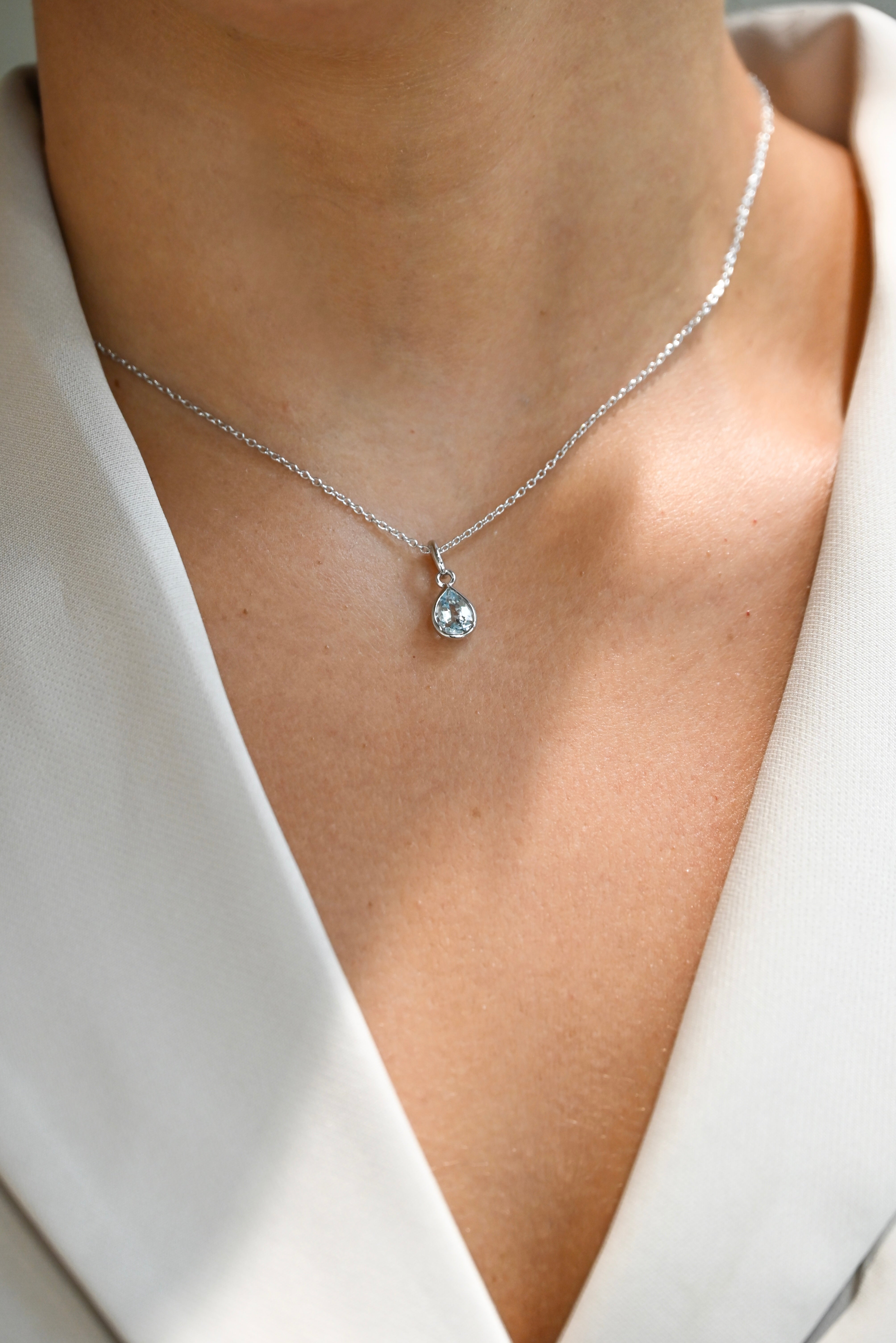 Colgante Aguamarina en Forma de Lágrima