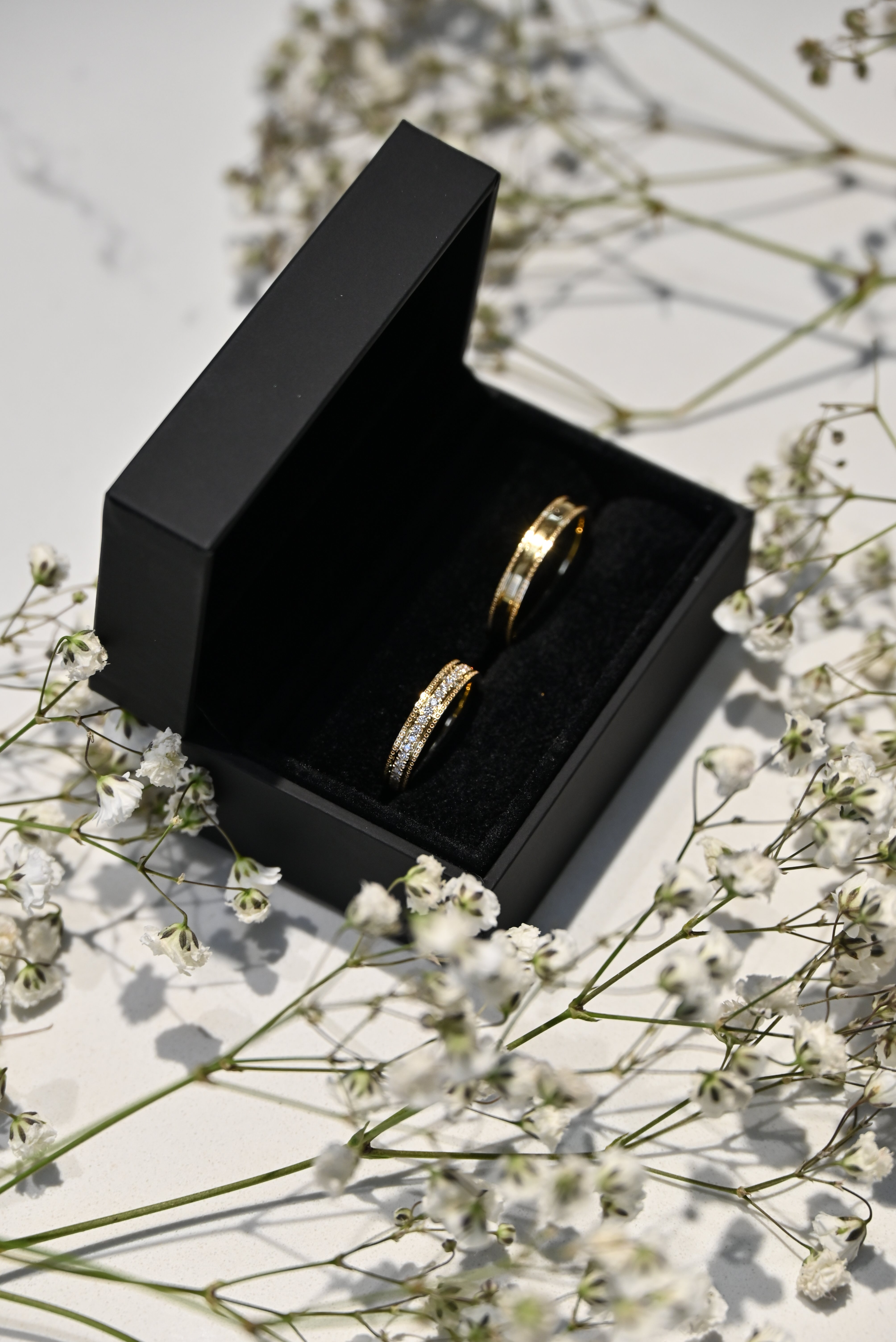 Argollas de Matrimonio Puntitos y Diamantes