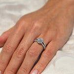 Anillo de Compromiso Halo Clásico Diamante Doble Banda
