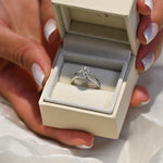 Anillo de Compromiso Halo Clásico Diamante Doble Banda