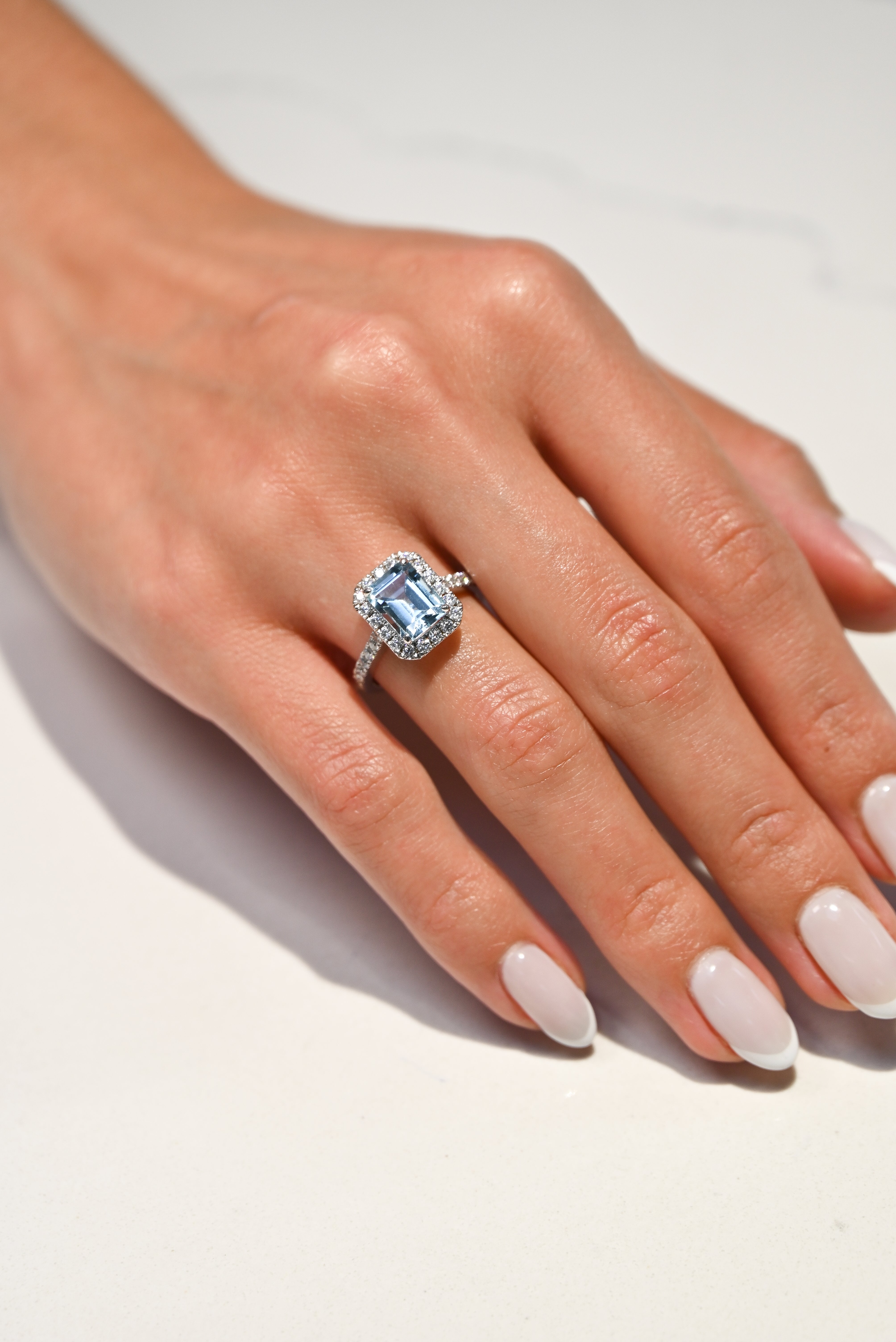 Anillo de Compromiso aguamarina luxe 8x6 MM