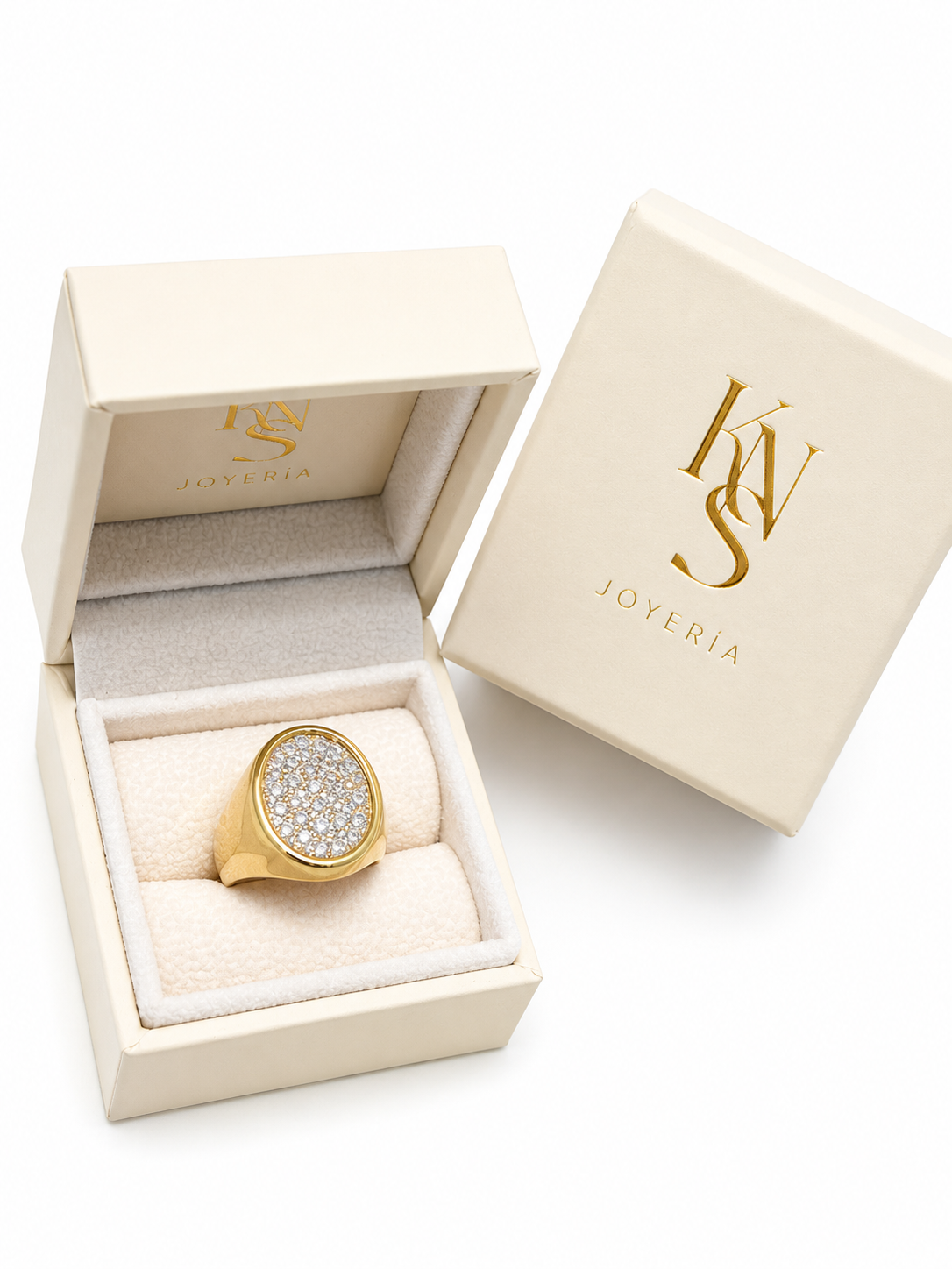 Anillo Sello con Diamantes en Oro 18K | Diseño Clásico y Elegante