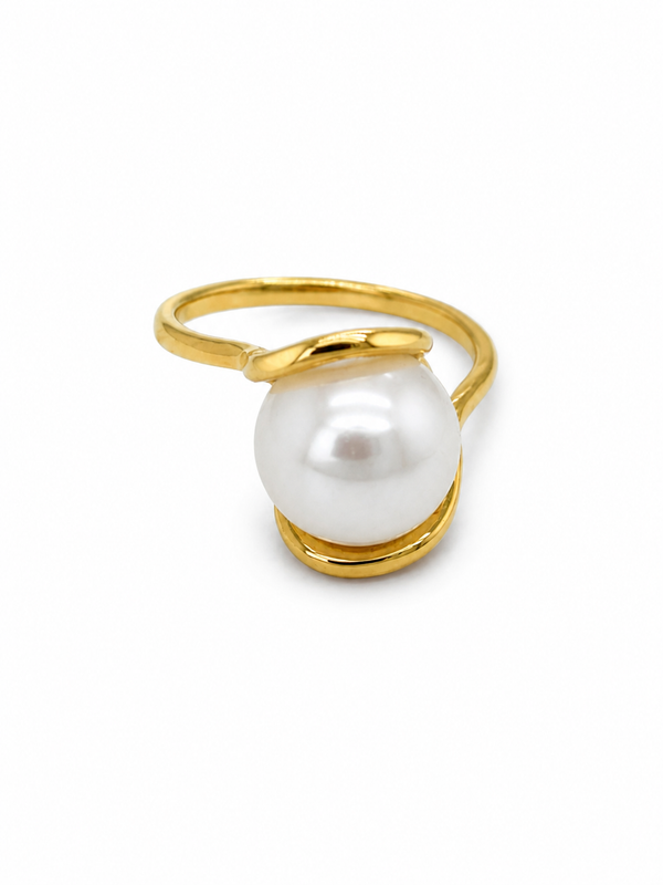 Anillo Solitario de Perla en Oro Amarillo 18K | Diseño Clásico Elegante